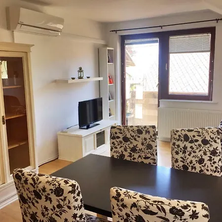 La Dolce Vita Apartment *